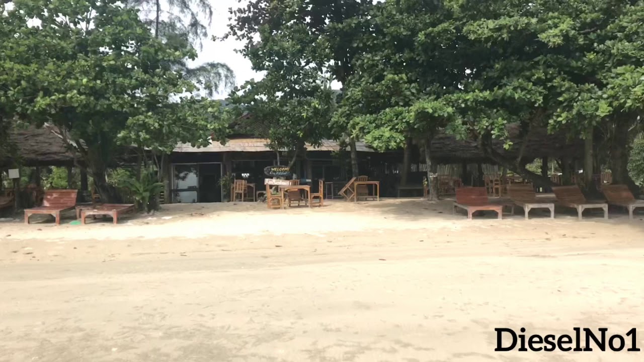 Pilot Bar Mandalay Bar Klong Proa Koh Chang May 2019