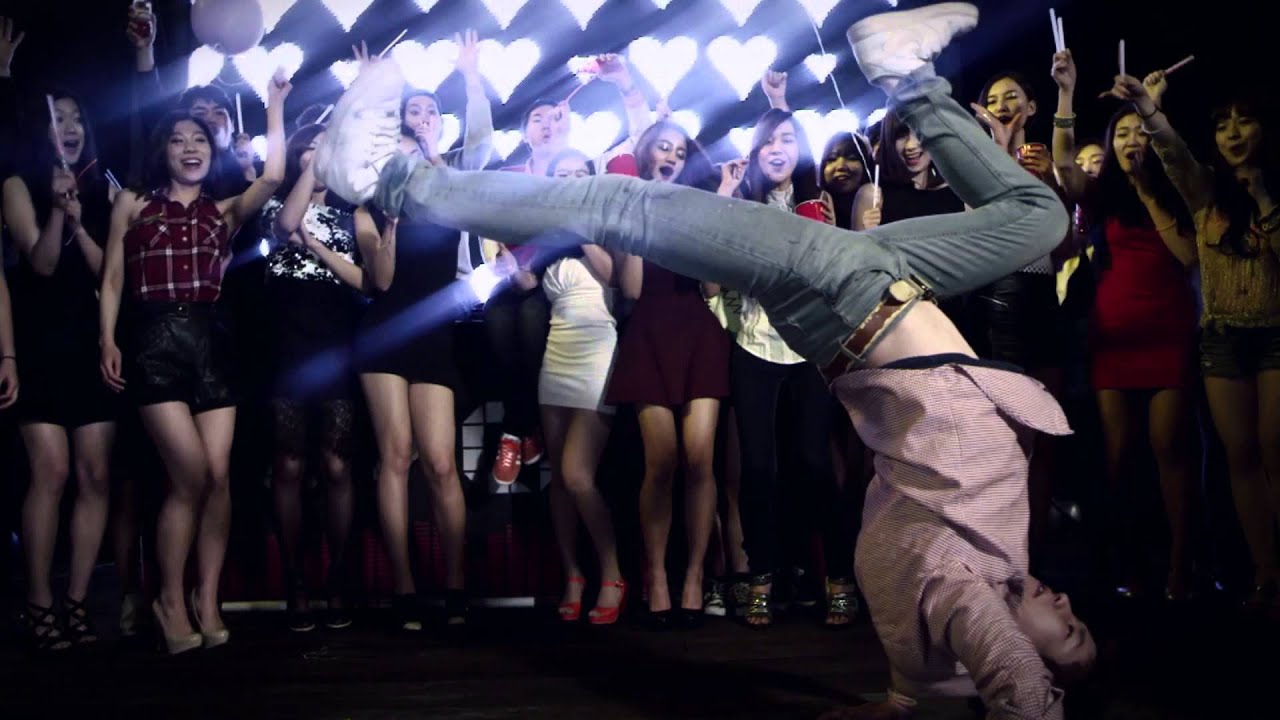 2PM &ldquo;GO CRAZY!(미친거 아니야?)&rdquo; M/V Party Ver.