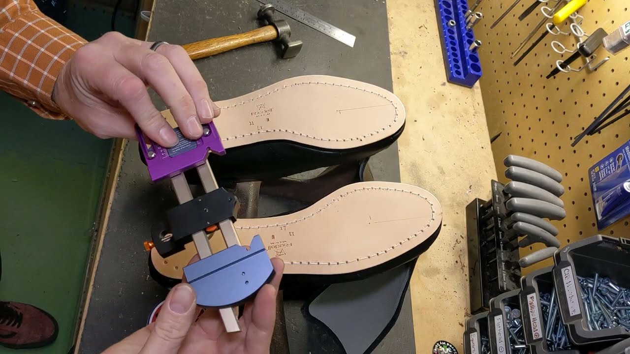 Find your roller skate boot centerline with the Bridge City alignment tool.  #skatebuilding