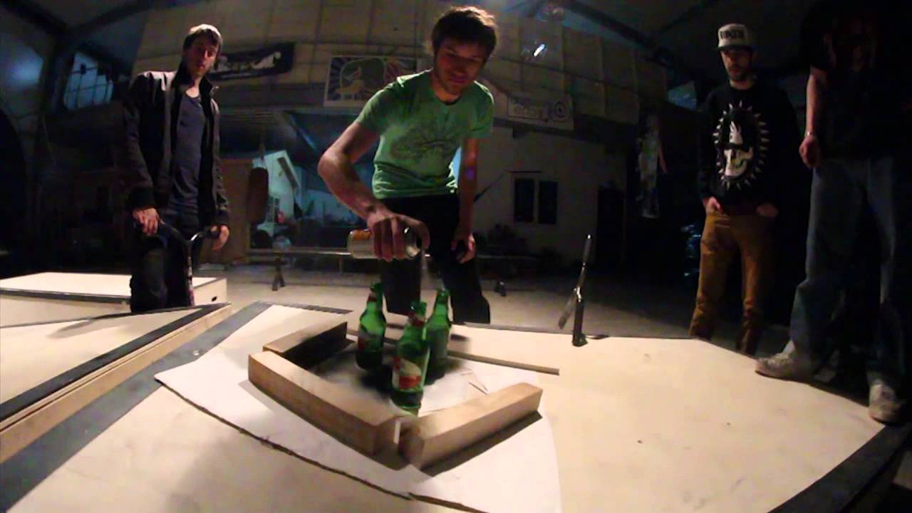 dissidence DIY curb