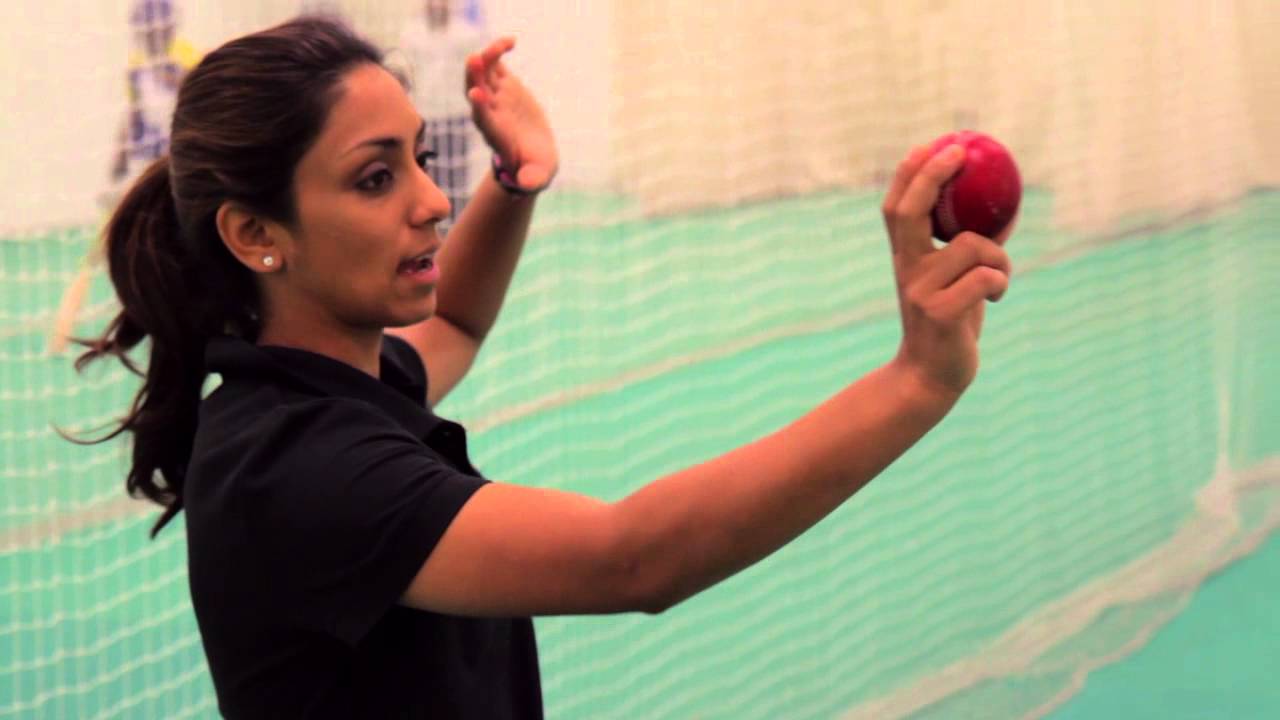 Cricket Masterclass with Isa Guha and 2011 Rising Stars