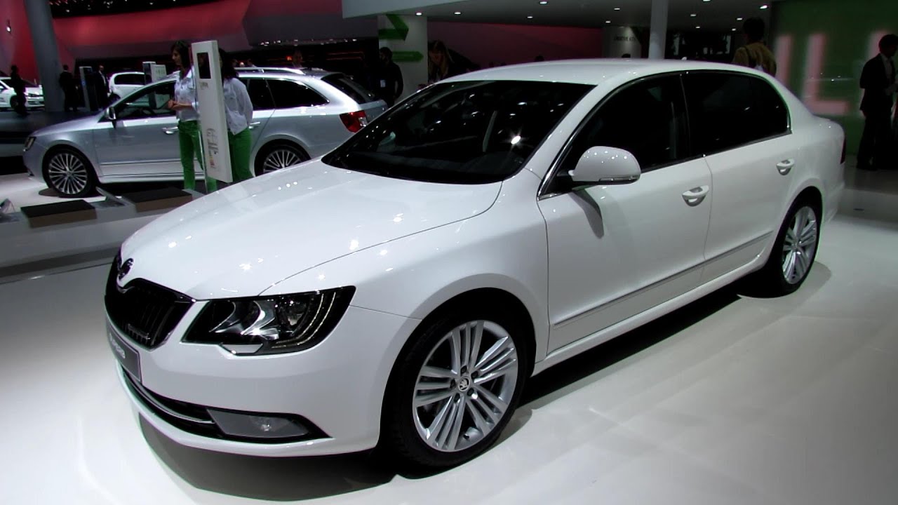 2014 Skoda Superb Greenline - Exterior and Interior Walkaround - 2013 Frankfurt Motor Show