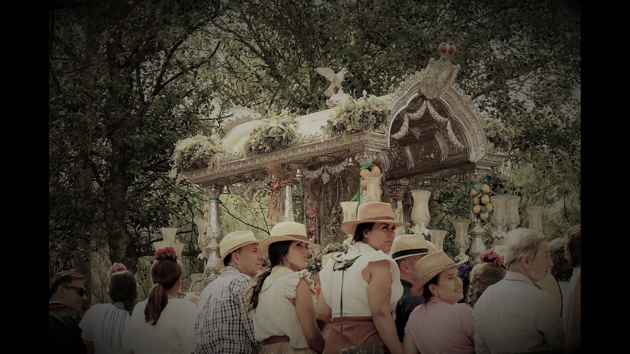 Rocio2022 parte 2.... Triana por el Ajolí..Las Cabezas... LA VIRGEN  POR  HDAD. DE SANLÚCAR LA MAYOR