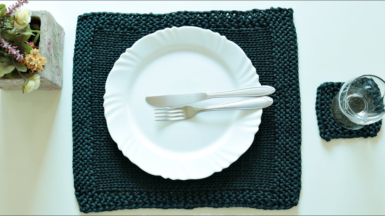 Sousplat quadrado em tricô
