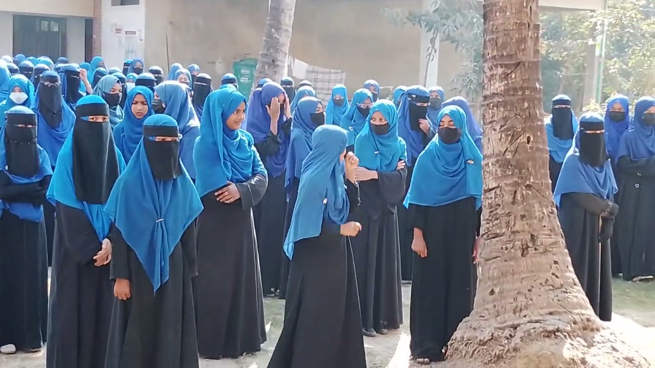 পদুয়া আইনুল উলুম দারুচছুন্নাহ কামিল মাদ্রাসা এসেম্বলির দৃশ্য পদুয়া লোহাগড়া চট্টগ্রাম ||RRSSZZ||