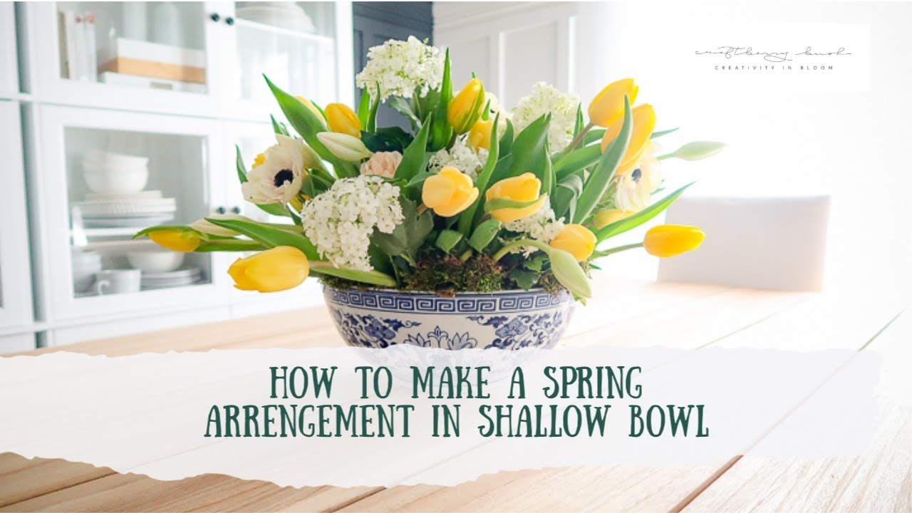 Spring arrangement using a shallow bowl
