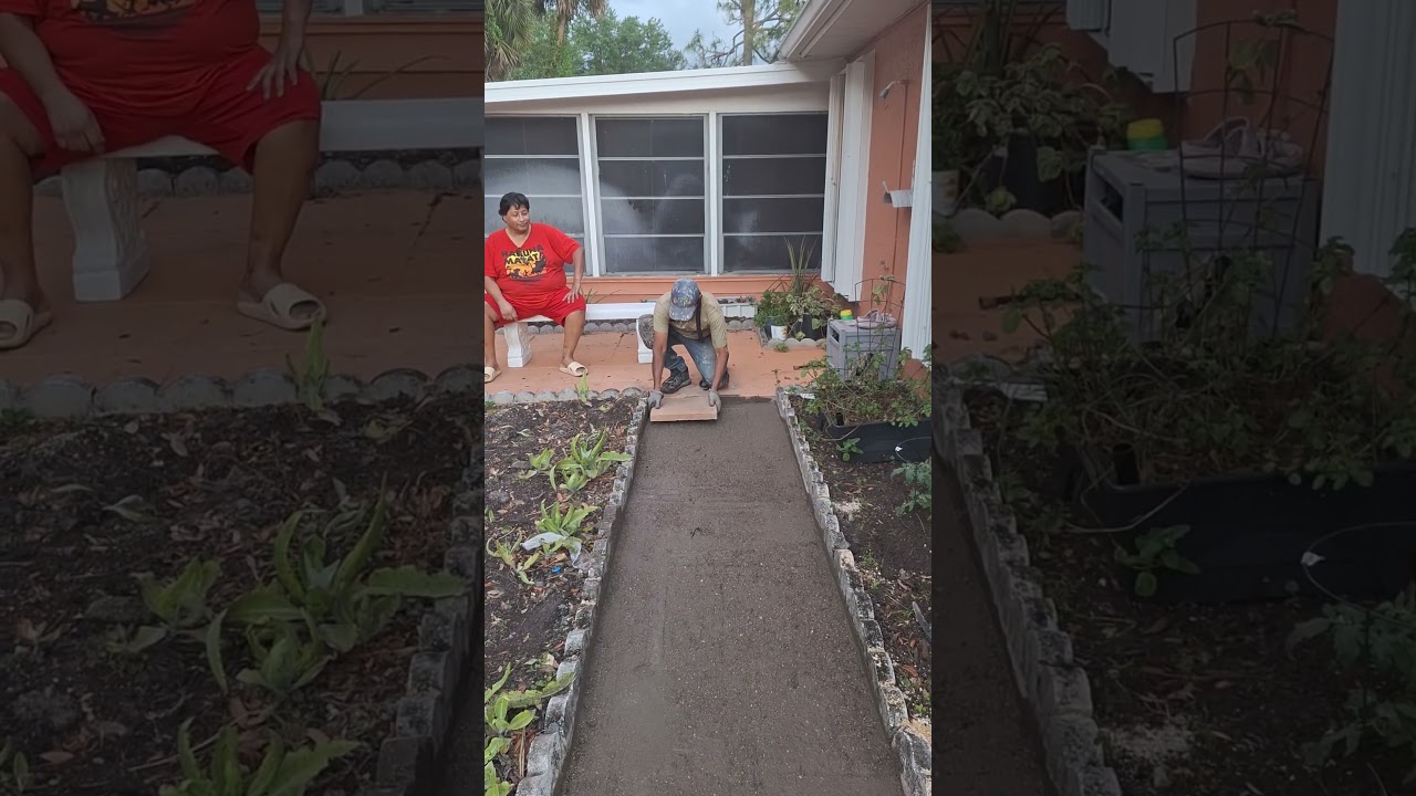 haciendo mezcla de suelo cemento para comparar el terreno y depues poner loza