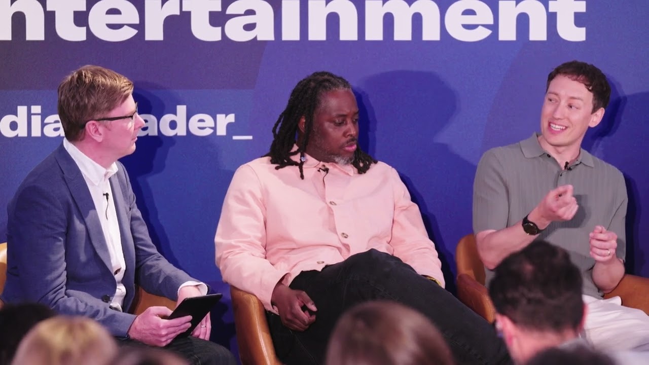 Тренды подкастов и видео 2025: Новостное вещание, Goalhanger, UM и Blakademik.