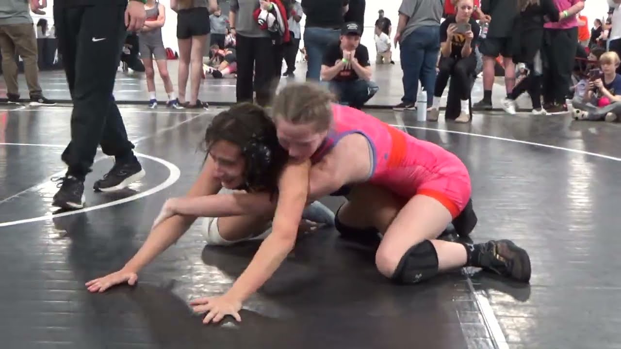 Madison Mulkey, Watkins vs  Tyanna Lichtner, Tri Valley,
