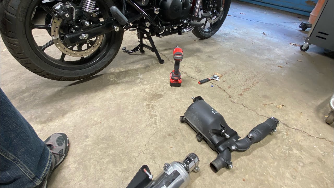 Royal Enfield Meteor 350 Easy Exhaust Fix & Stuff