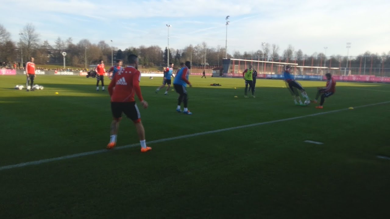 FC Bayern M&uuml;nchen: Brutalo-Gr&auml;tsche gegen 