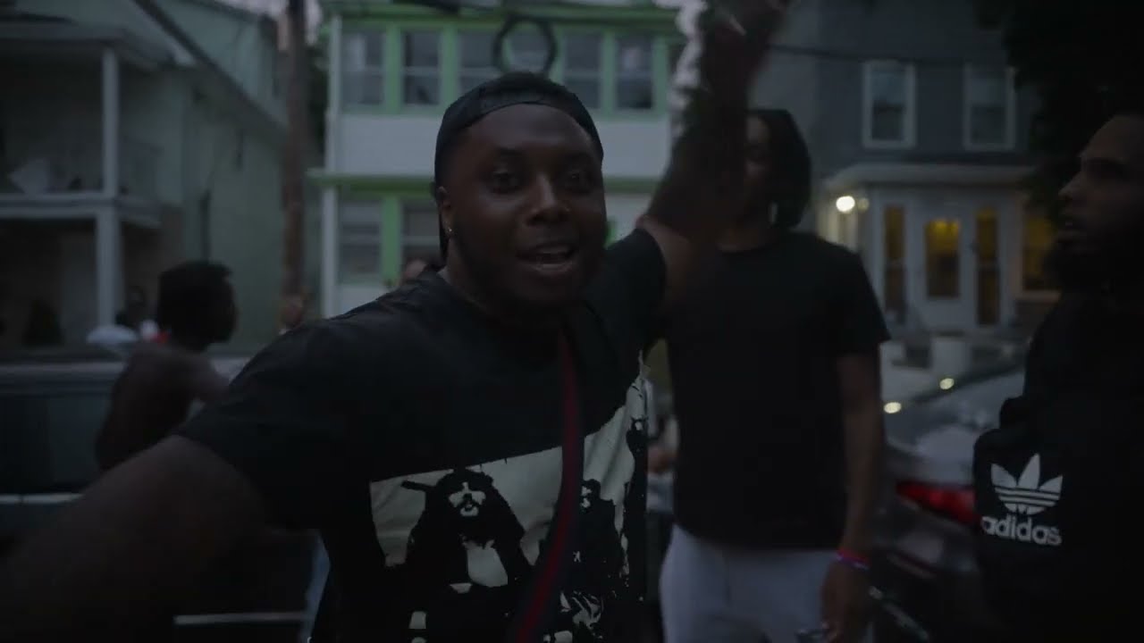 QUA LOUIE DAY(HOOD VLOG) FT GUDDA HUSTLE, BIG MOOSE, GATGANG (Directed by @Qbdawizard )