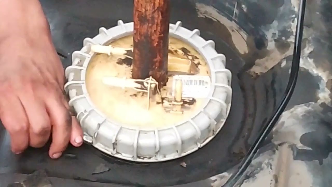Cómo instalar la tapa de Bomba de Gasolina en Toyota Hilux | Vaya qué Cuesta 🔔