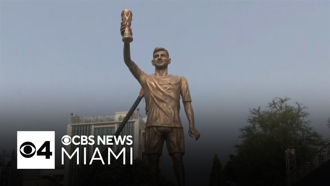 70-foot statue of Lionel Messi unveil in India