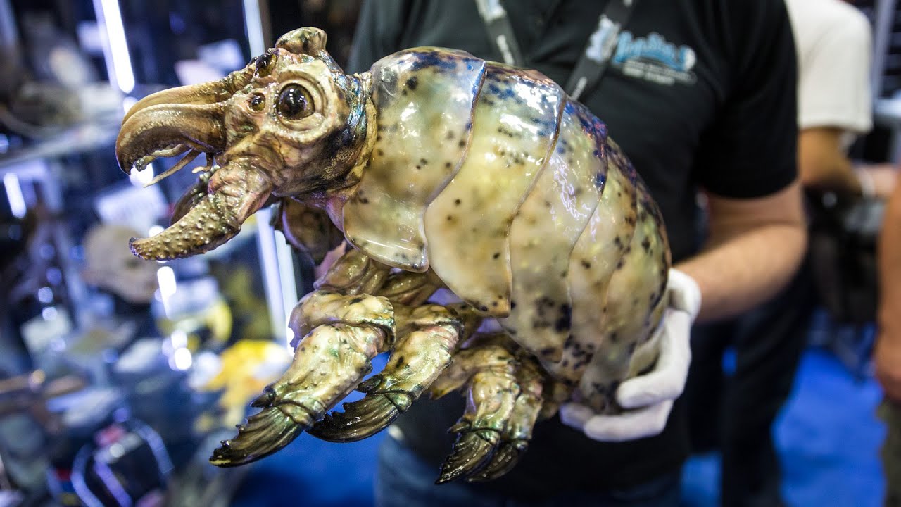 SDCC 2014: Original Batman and Pacific Rim Props
