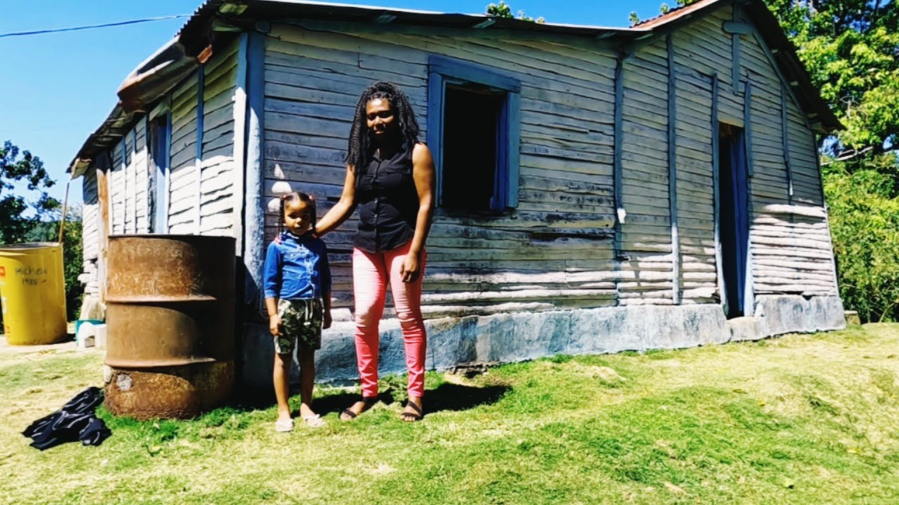 Asi VIVE Esta mujer SOLITARIA en el CAMPO EL TABLAZO San Cristóbal | Dominican Republic