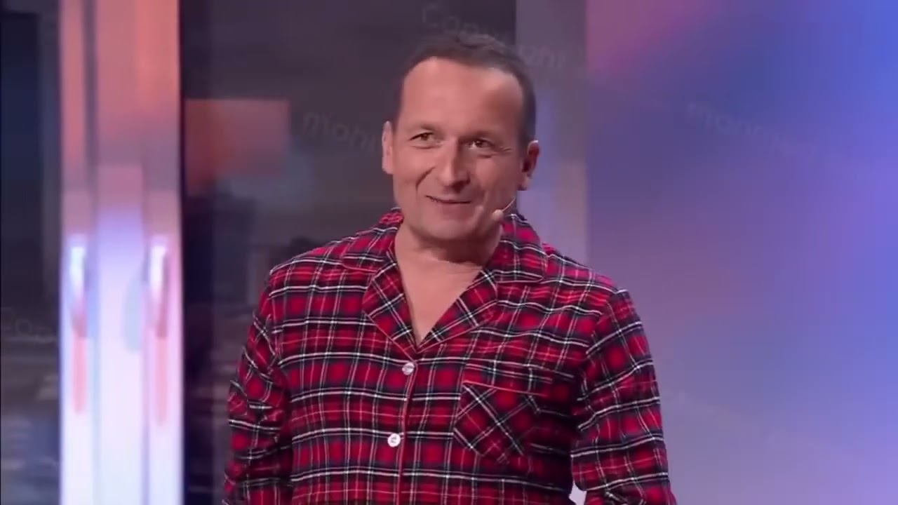 U Mamy  NOWOŚĆ 2026   Kabaret Moralnego Niepokoju   Agata Wątr&oacute;bska, Młodzi i Moralni