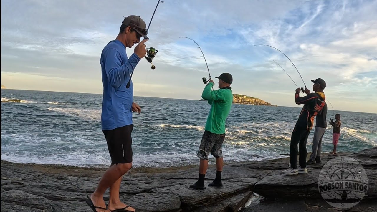Pescaria nos costão de João Fernandinho com amigos, tomei uma surra da rapaziada kkkk! #rockfishing