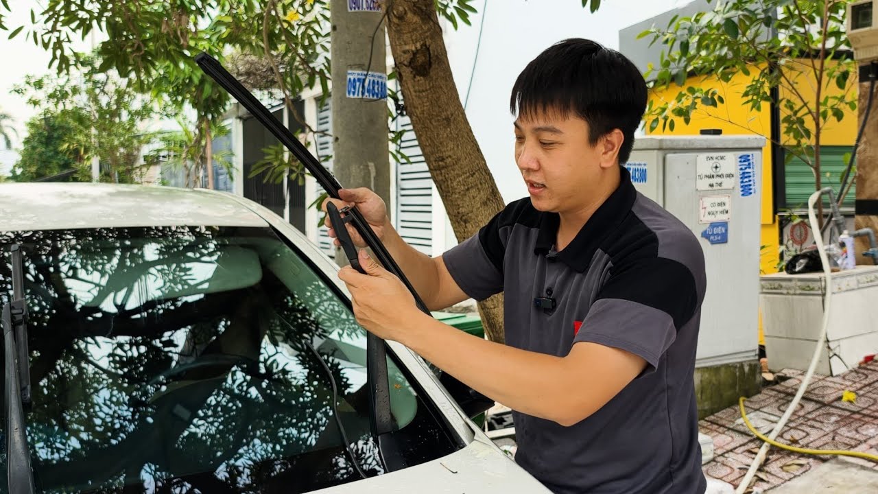 Gạt mưa Magic tự gắn có dễ?? Cùng trải nghiệm nào