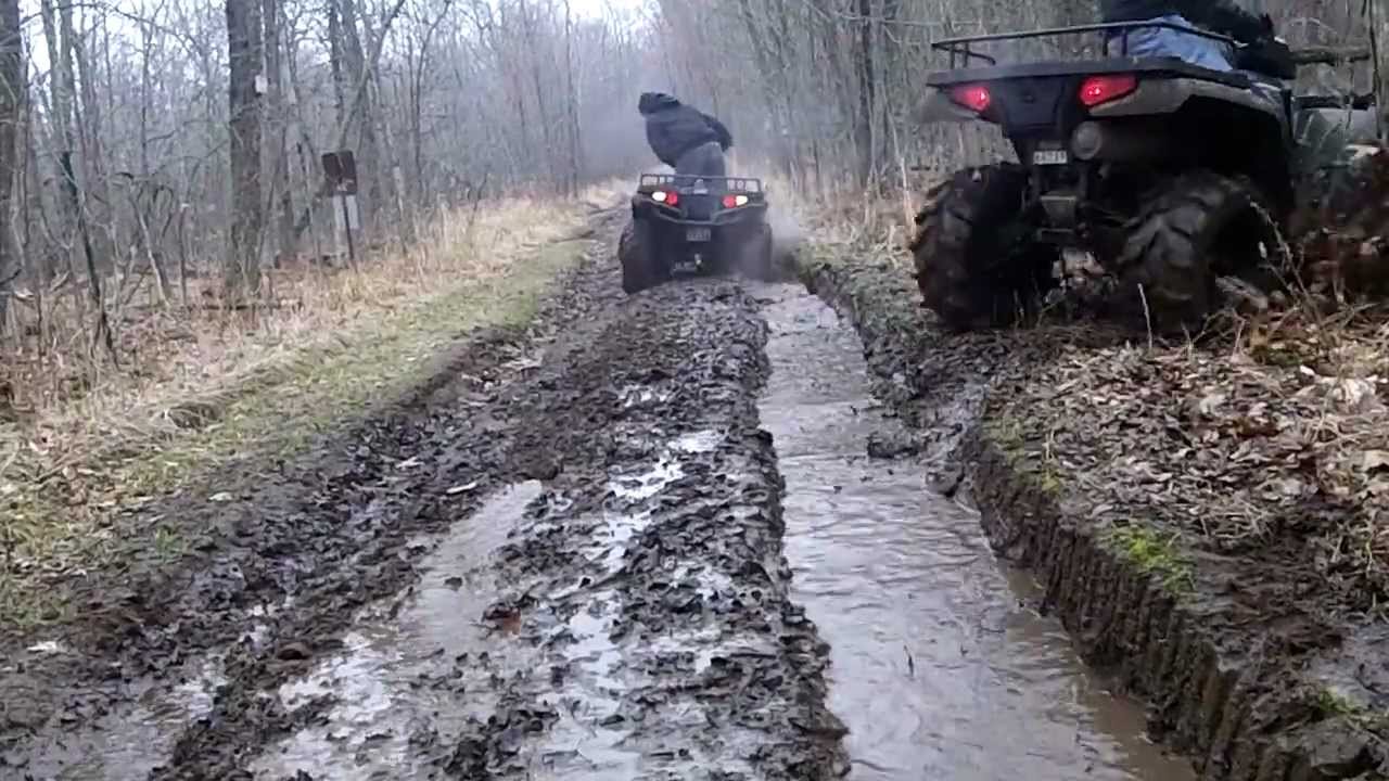 Polaris Sportsman 500 HO & 700 EFI Trail Riding & Mudding Off Road
