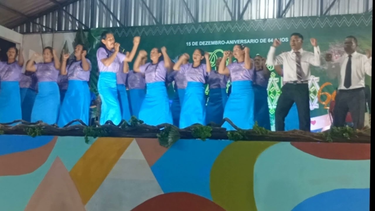 GRUPO filha de siâo de IPUB Vila Betânia Nova música Professia Nidia , Tecladista Max