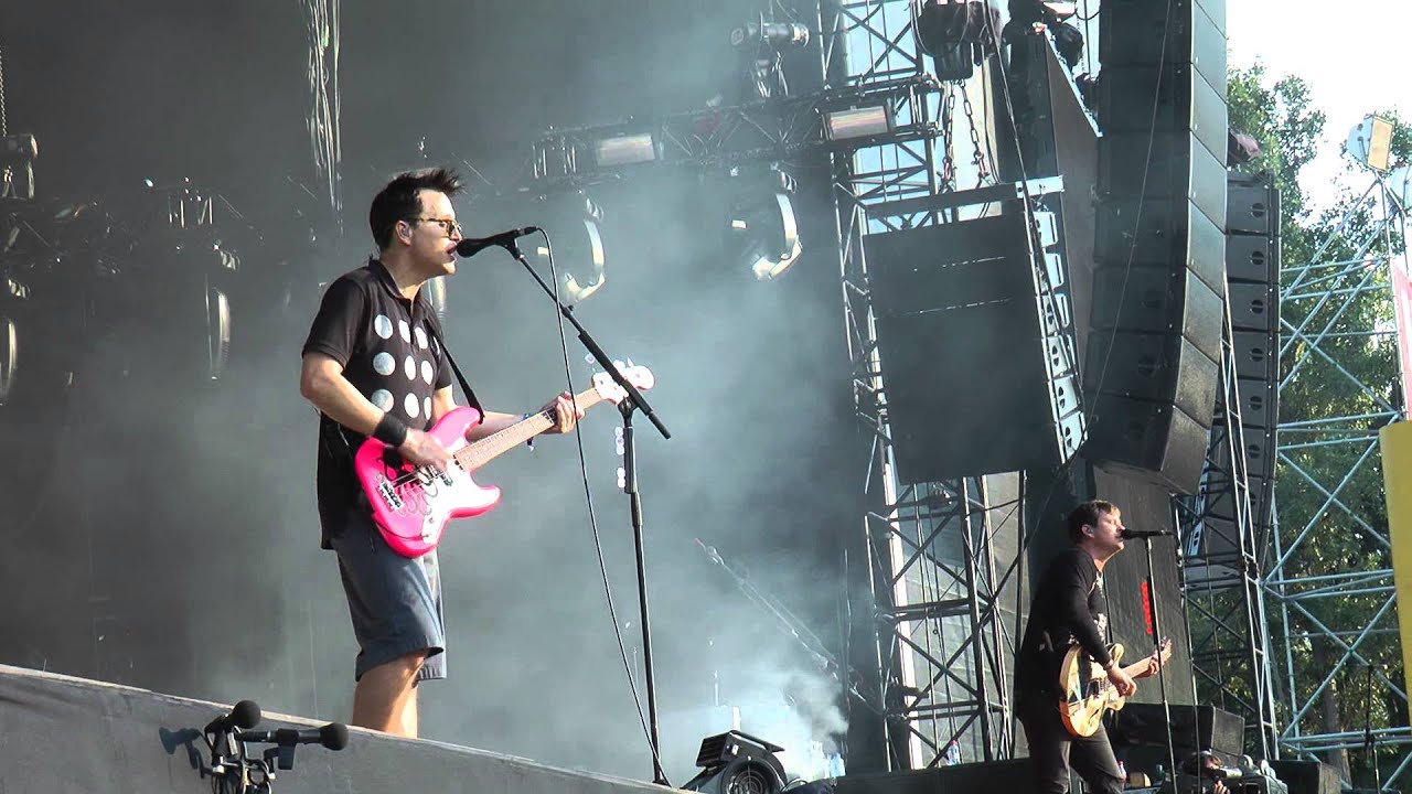 blink-182 - Man Overboard - live at Pukkelpop 2010
