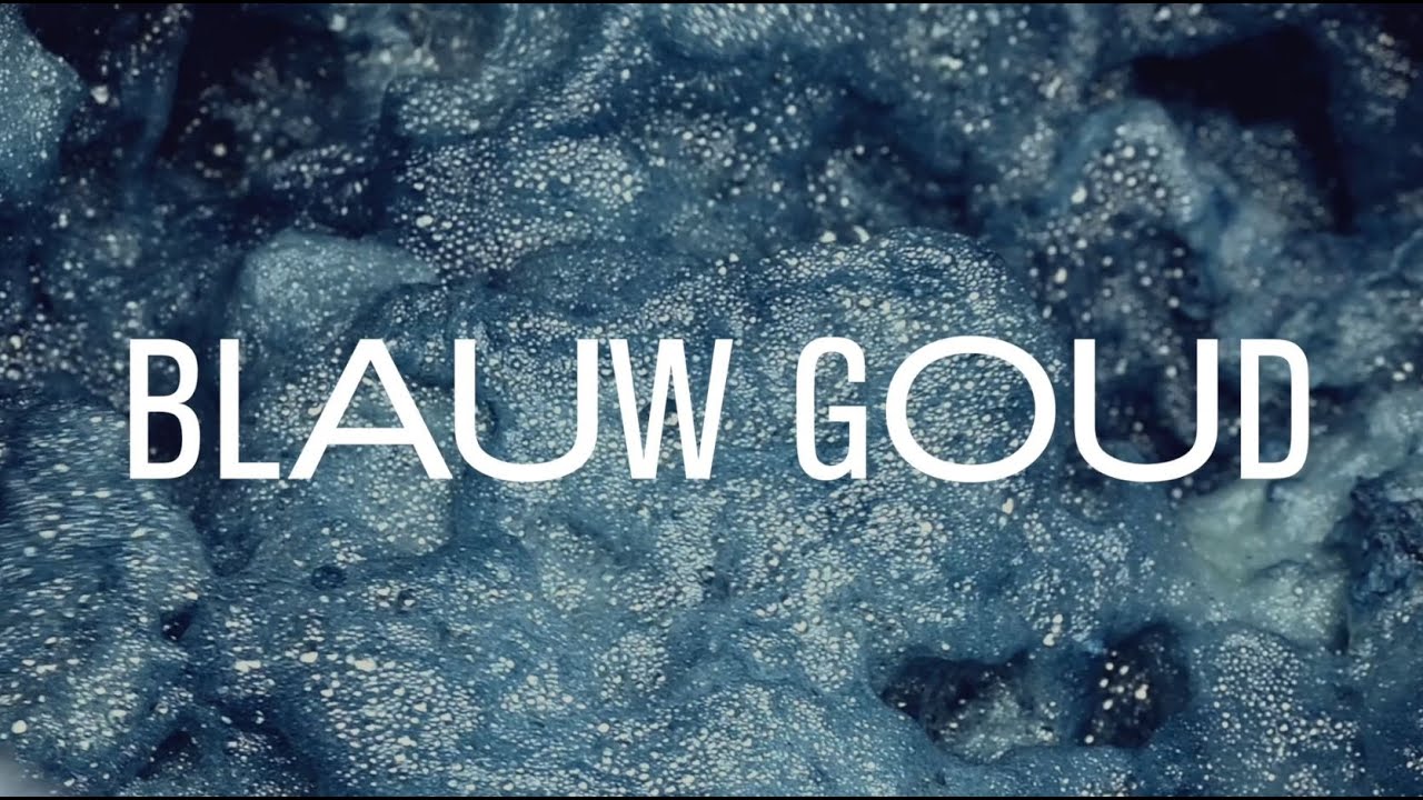 Blauw Goud - natuurlijke verfkleur uit wede weer terug door Odin en kunstenares Claudy Jongstra