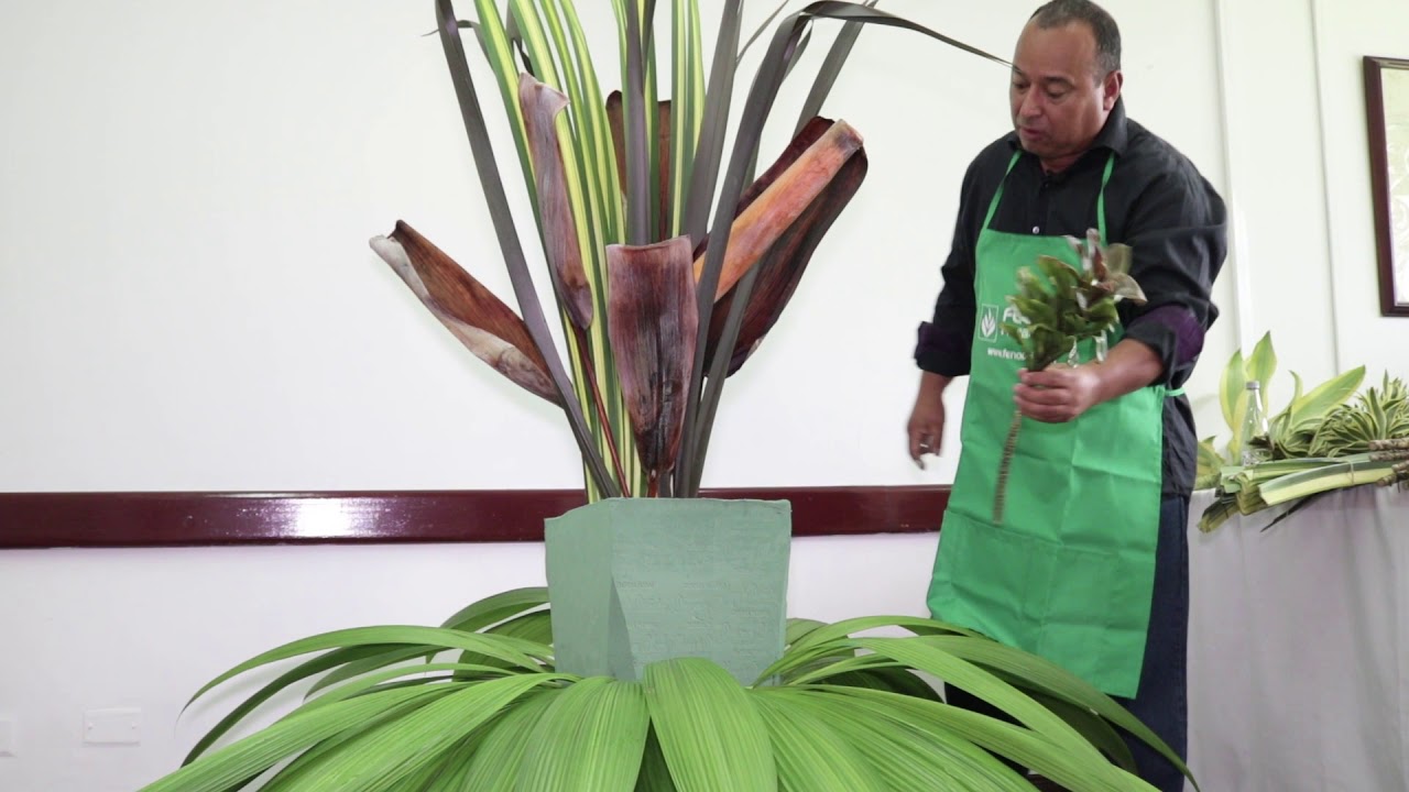Cómo hacer un diseño floral a gran escala con espuma floral Bloques de Diseñador