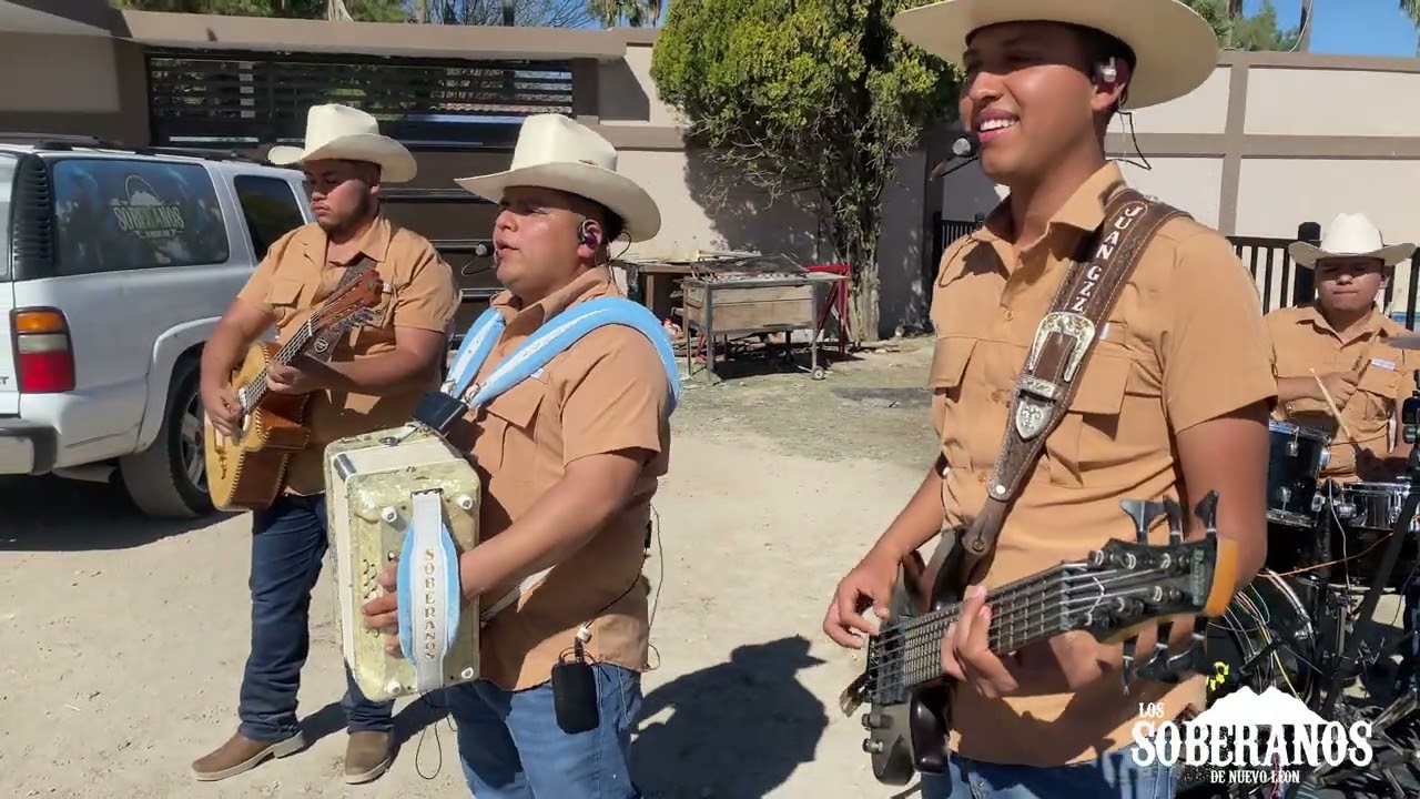 Oh Mi Niña - Los Soberanos de Nuevo León (En Vivo)