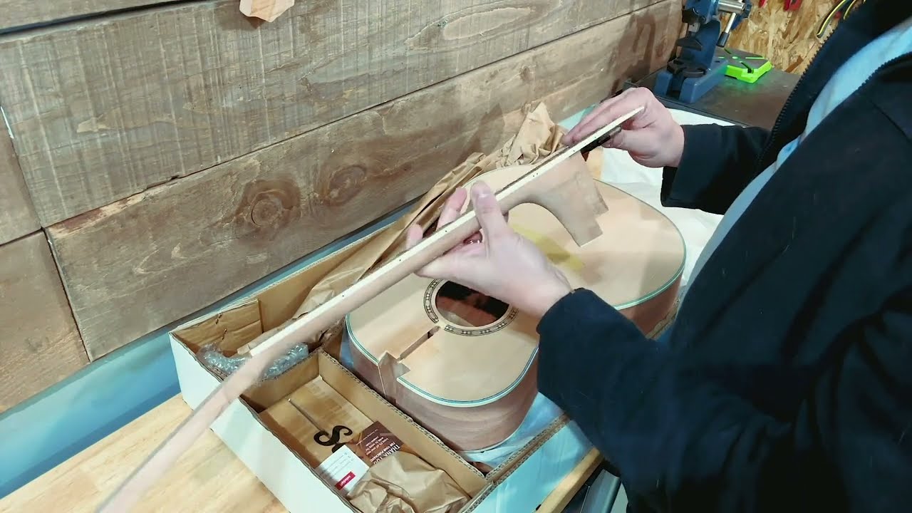 Unboxing the Solo APK-10 DIY Guitar Kit with Brad Angove