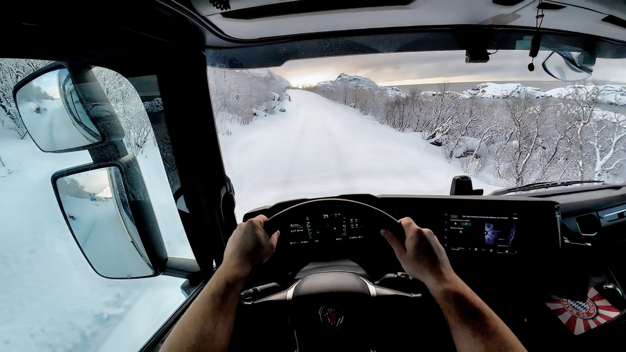 POV Driving Scania 590S V8 -  Lofoten winter