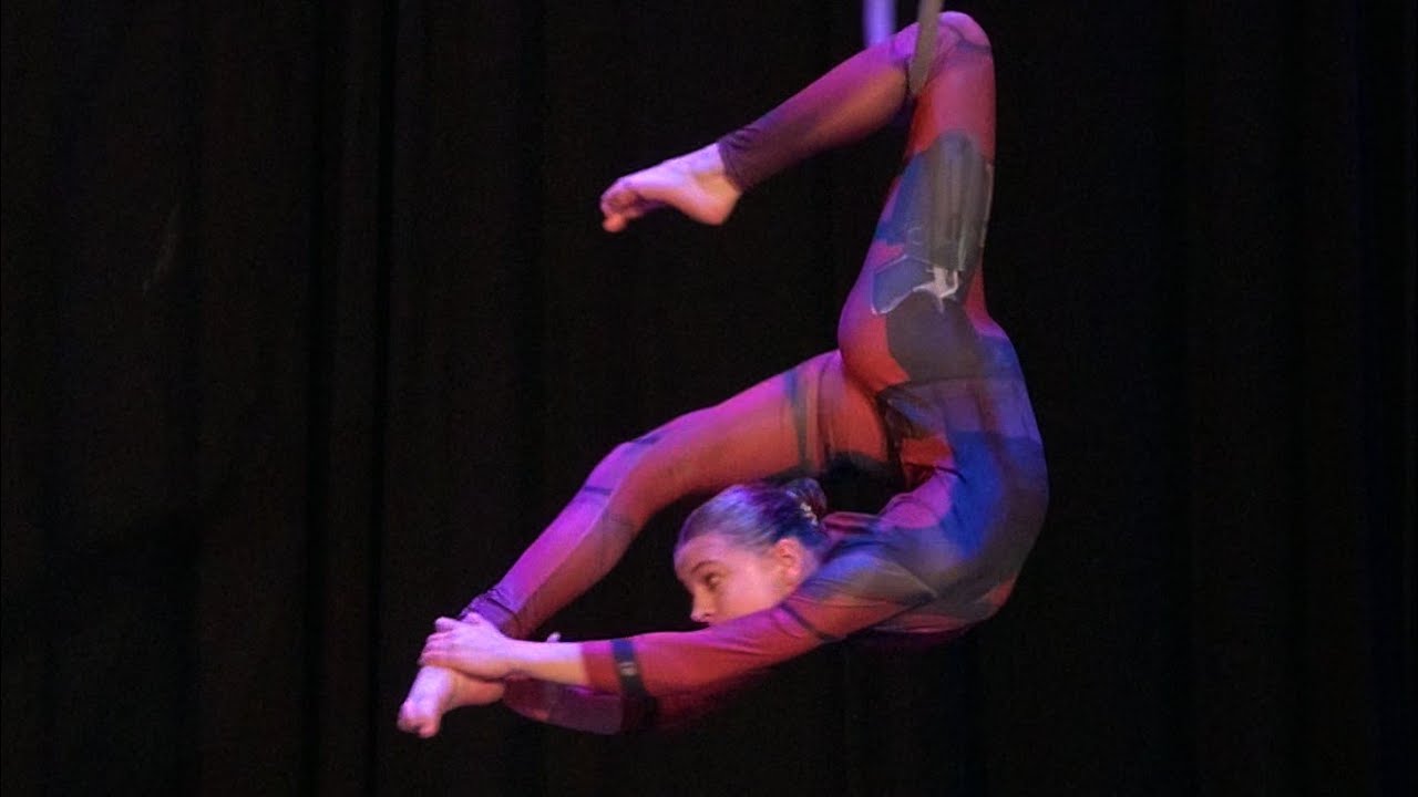 Emilie Kapplerová  - #CAAC25 - AERIAL HOOP Junior A 10-14 Amateur