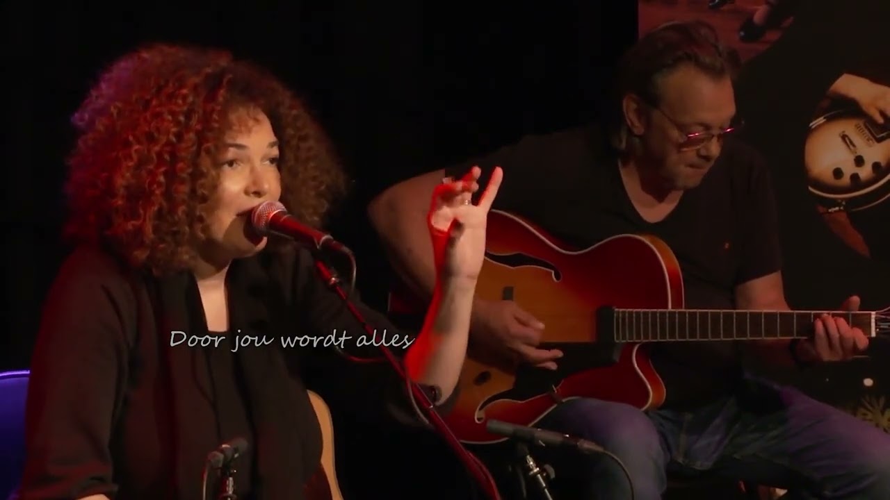 De stilte om me heen- Caroline in’t Veld Stille Vedette