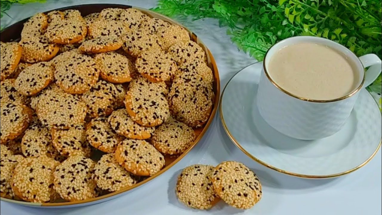 جربتى تضيفي السودانى المطحون علي عجينة البسكوت  😋وكمان تضيفي السمسم والشمر واليانسون هتنبهري☕