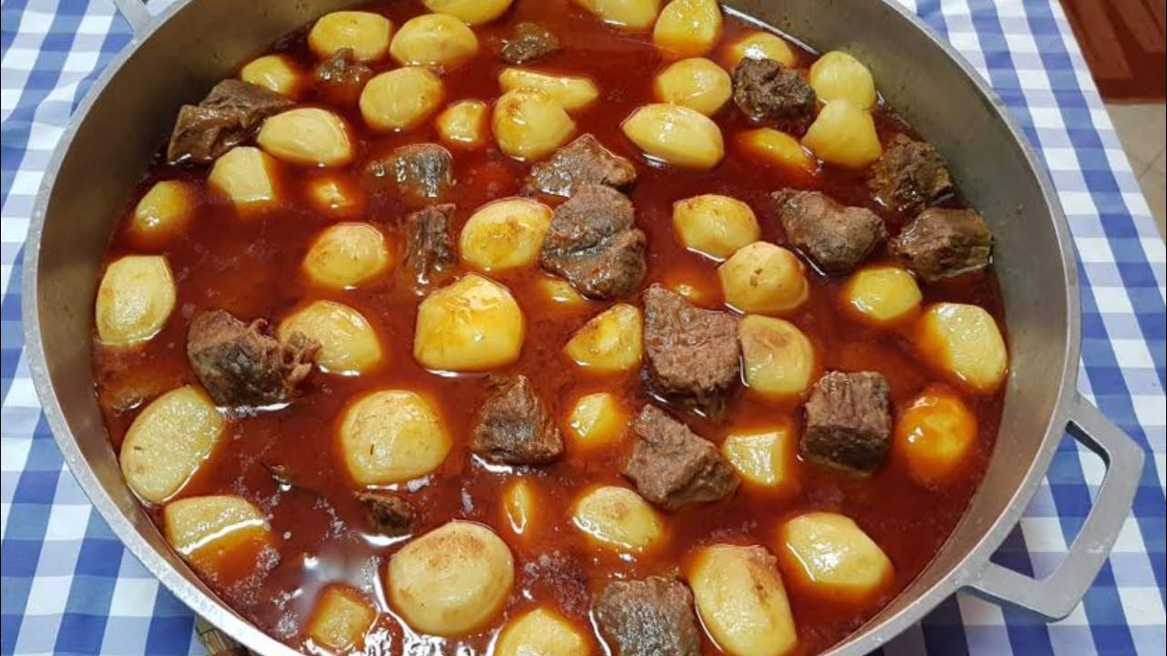 Carne Guisada do Senhor Divino Espírito Santo