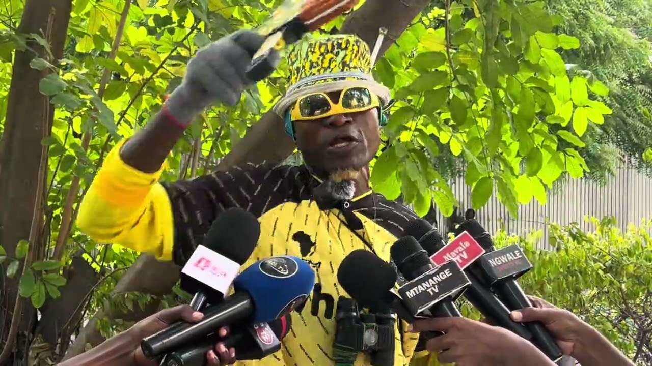 mshabiki kindakindaki  wa yanga agoma kuikatia tim yake