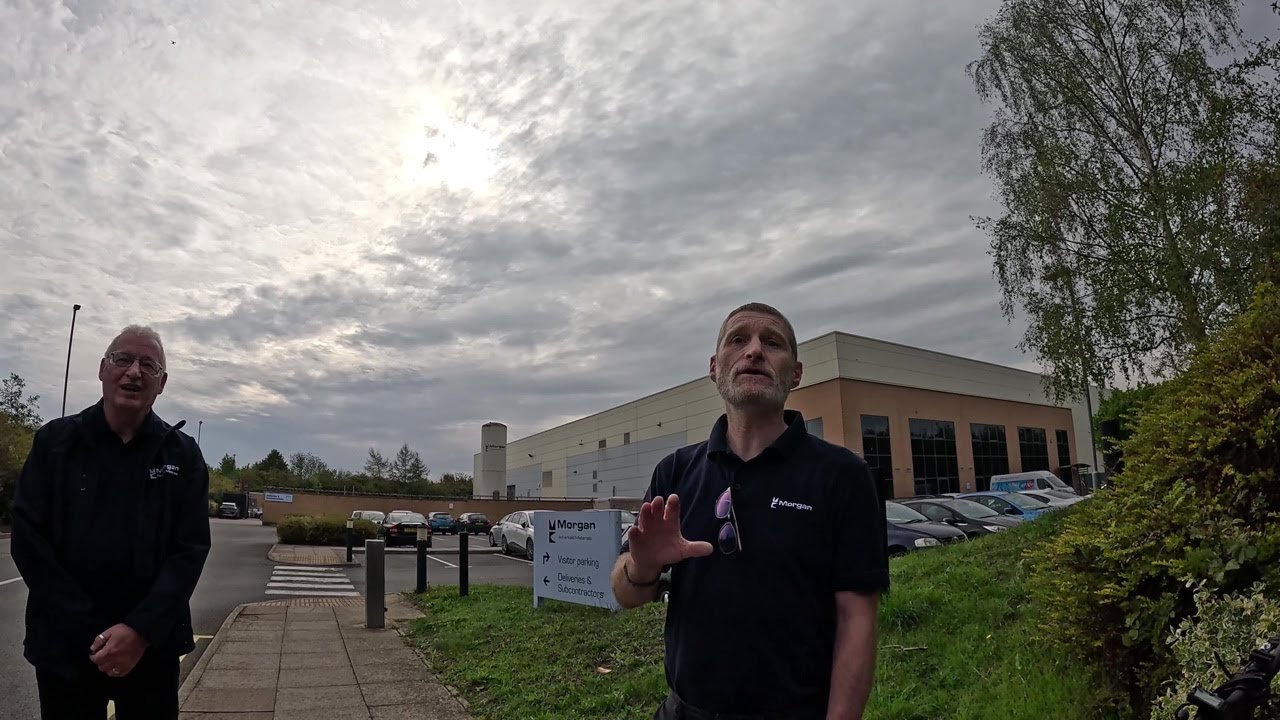 Вы уберёте этот дрон с нашей земли? 😲🎥🛸❌