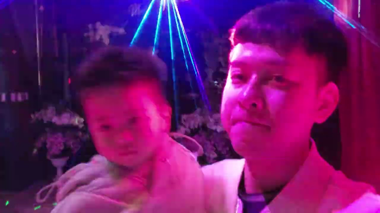 Liên khúc Tình Yêu Lung Linh- Đêm Trăng Tình Yêu- Quốc Biển hát Live.