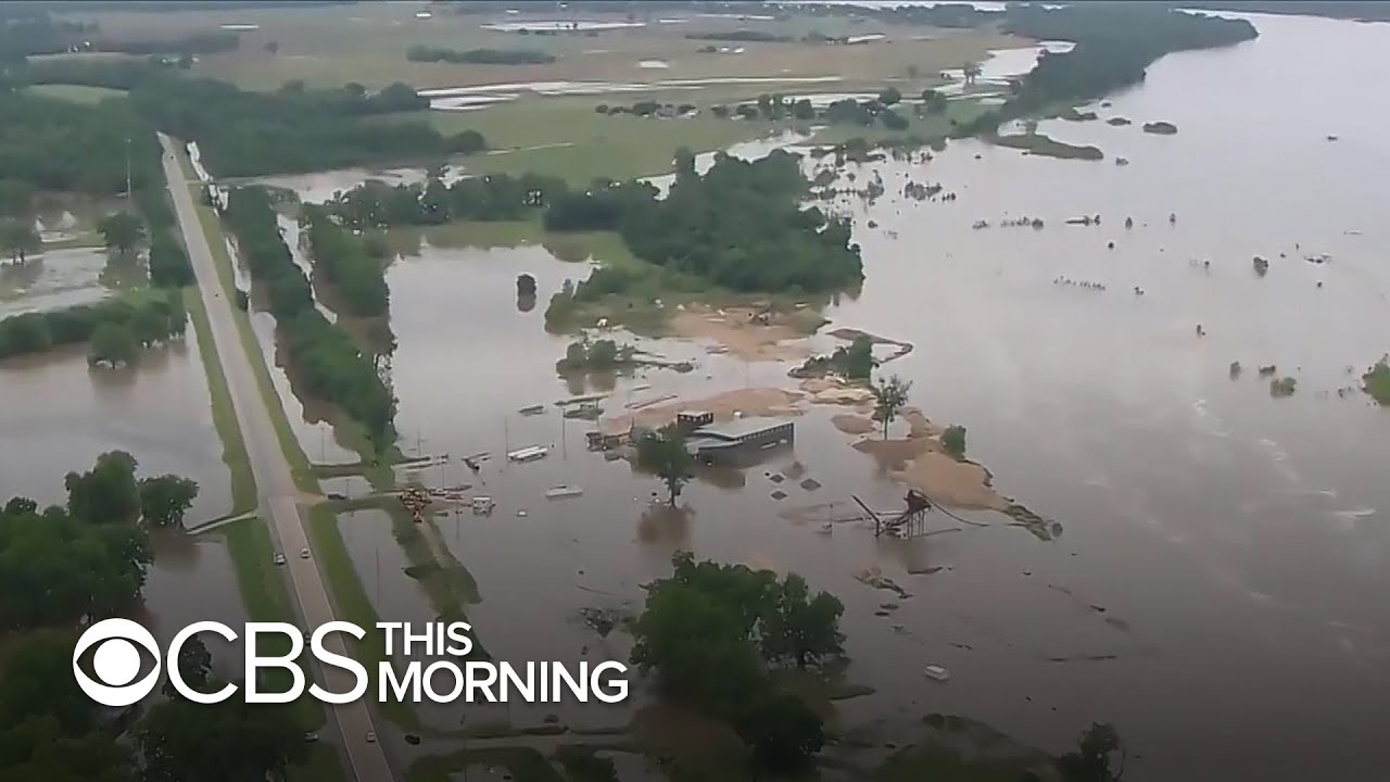 Oklahoma residents forced to evacuate as barges break free