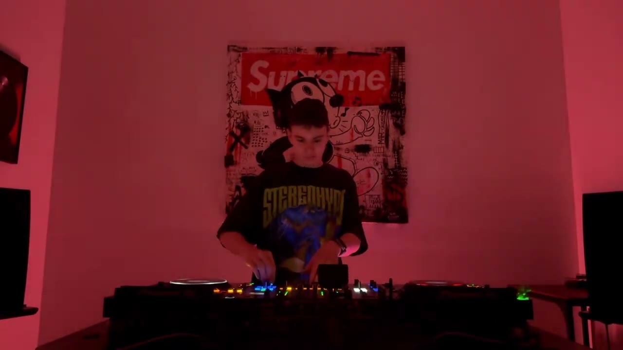 Velwood | Festival Style DJ Set
