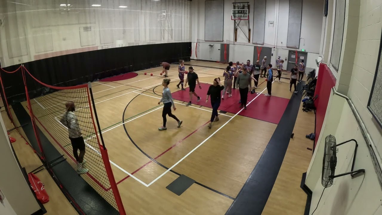 Winter League - Week 3 - Dodgee Style vs Grinch Squad