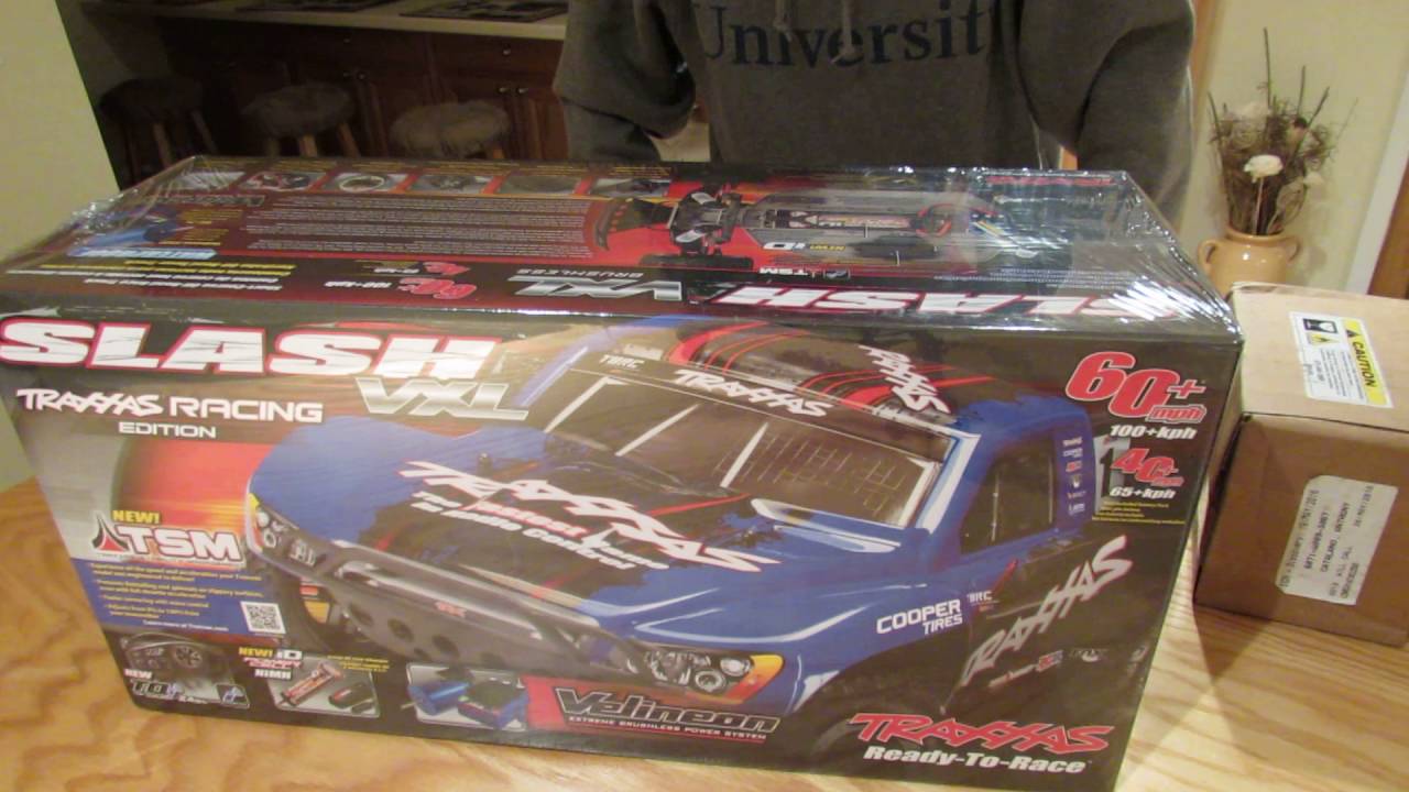 Unboxing of Traxxas Slash 2WD VXL