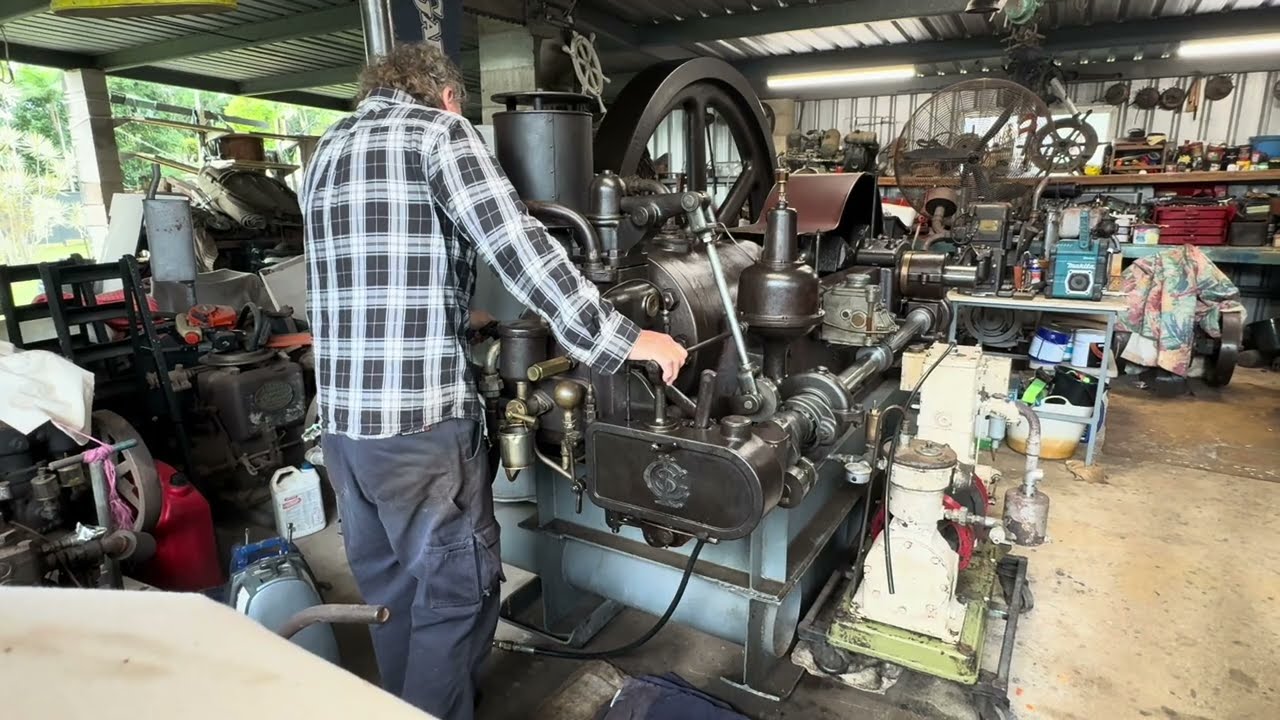 Single Cylinder Diesel Engine start and run