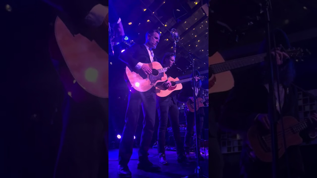 Nick hexum (311 front man) Amber ￼