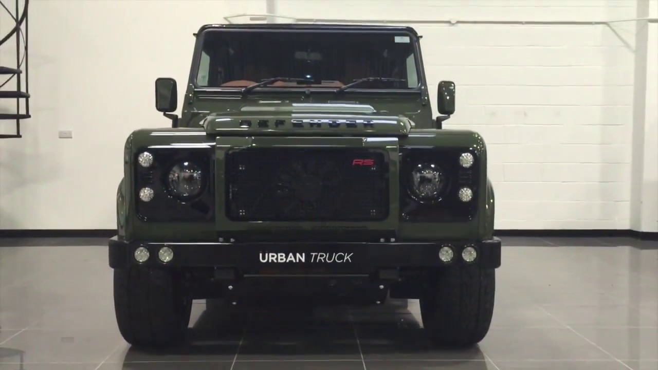 ULTIMATE LAND ROVER DEFENDER 110 - URBAN TRUCK ENVY GREEN V8 DEFENDER RS