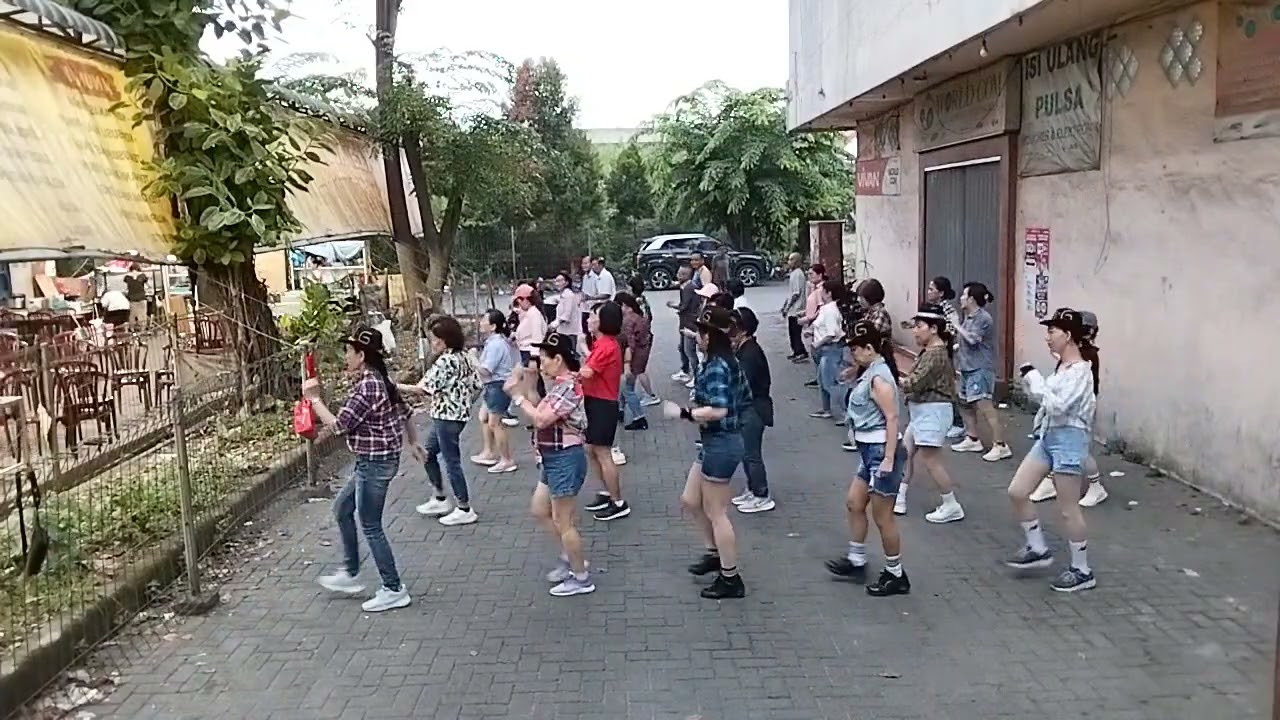 Cotton Fields AB  - Line Dance