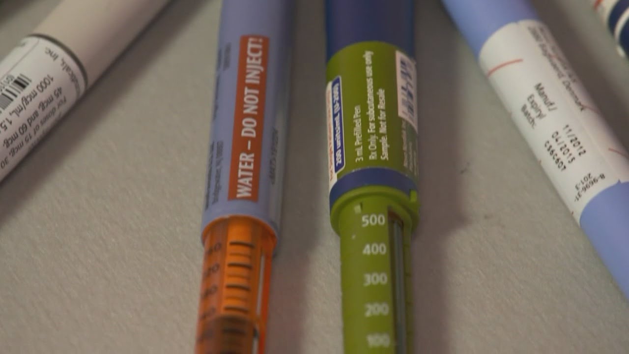 US Senators push to allow purchase of cheaper drugs from Canada