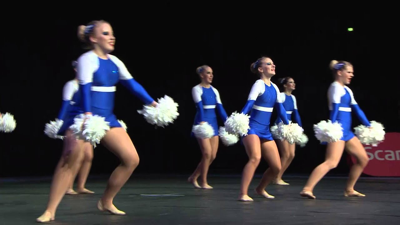 Turun Cheerleadingseura Smash Phoenix cheerleadingin SM-kilpailussa 2016