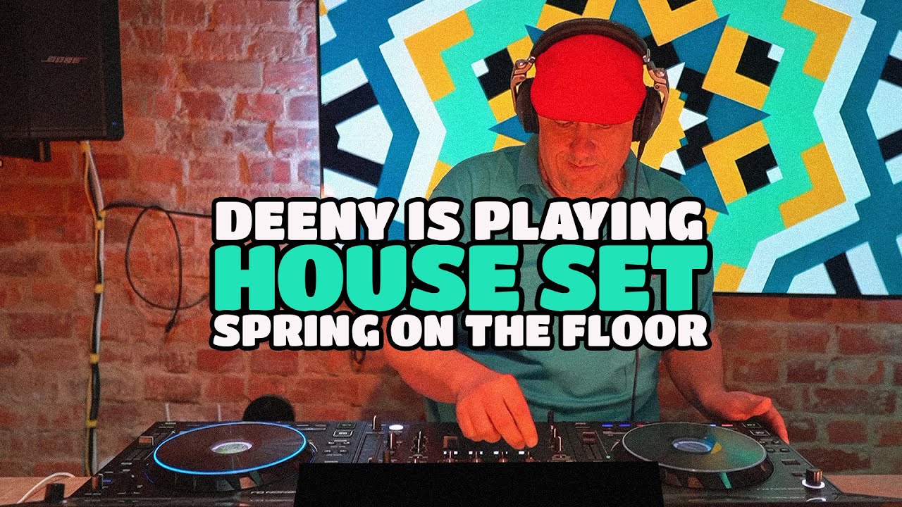 Deeny is Playing House Set - Spring on the floor