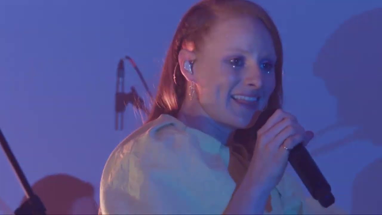 Vera Blue - Lady Powers (Live)